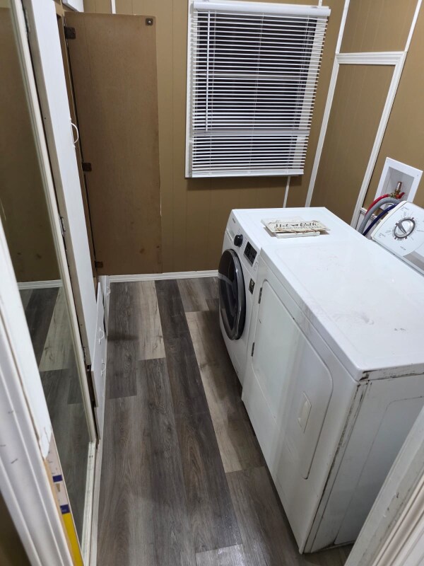 Building Photo - 905 W 37th Ave