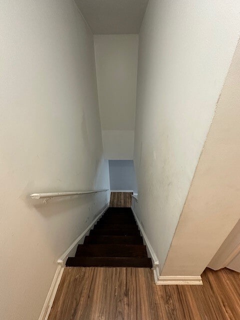 Staircase - 218 Highland Blvd