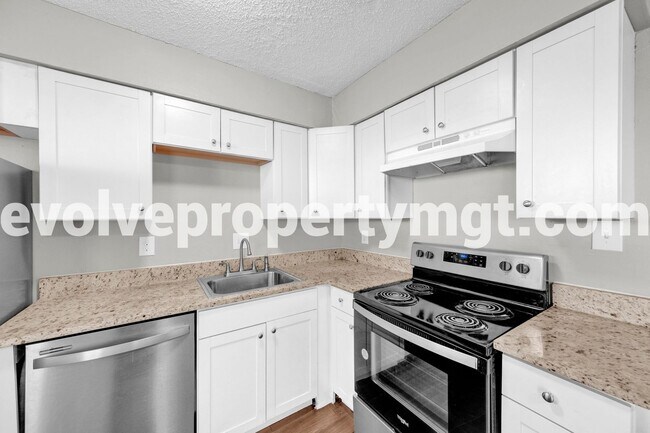 Building Photo - 3455 Pruett Ct
