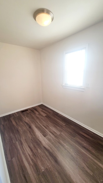 Building Photo - 1210 Carlisle Ave