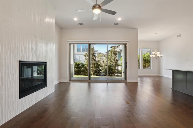 Building Photo - 19304 Summit Glory Trl