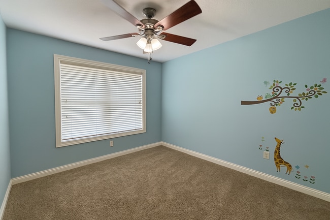 Building Photo - Beautifully Spacious 4bed 3.5bath Home, in...