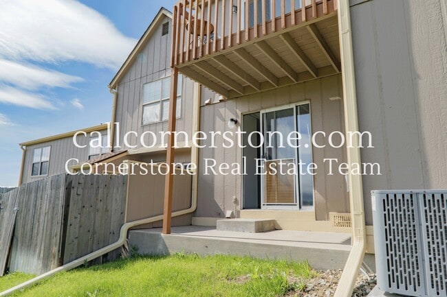 Building Photo - 6711 Overland Dr