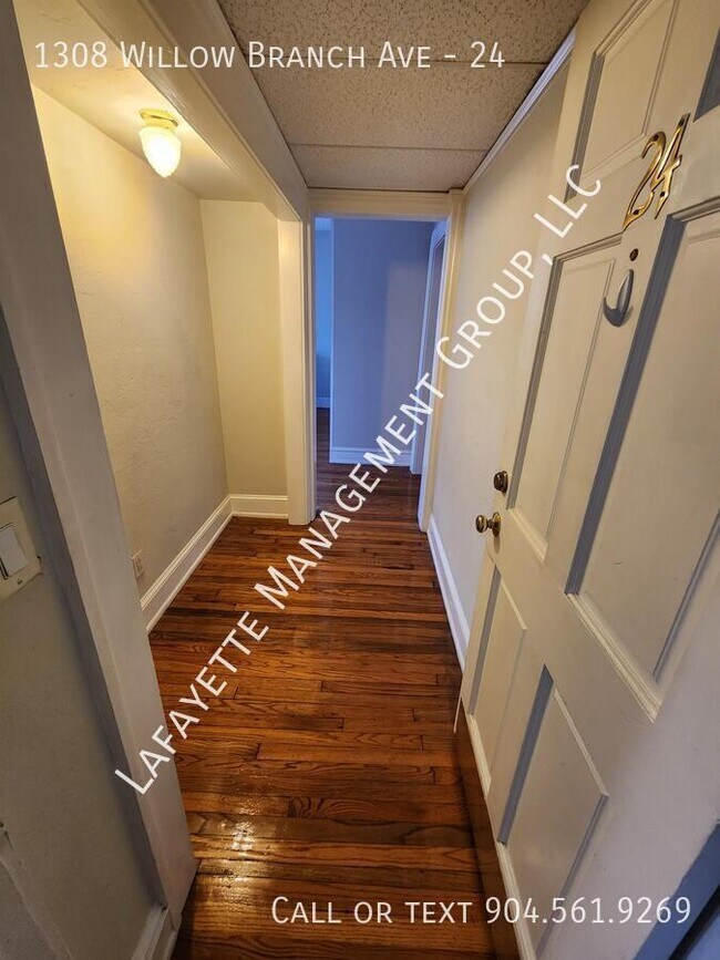 Building Photo - 1308 Willow Branch Ave