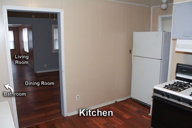 Building Photo - 2 bed 1 bath home with garage