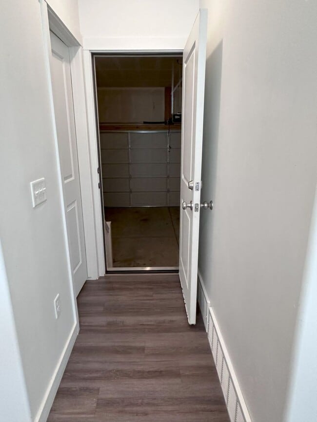 Building Photo - BEAUTIFUL 3-BEDROOM 2.5 BATH TOWNHOME FOR RENT