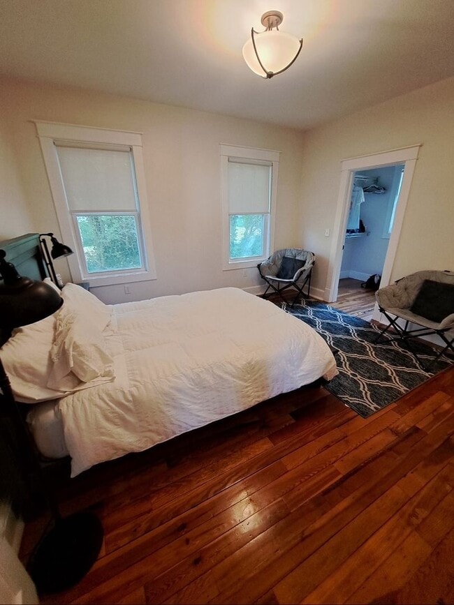 Building Photo - W&L Parents - Fully Furnished and Renovated Home