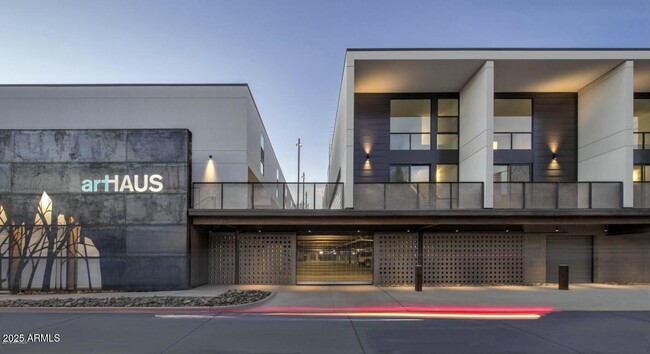 Building Photo - 1717 N 1st Ave