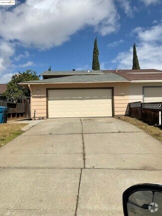 Building Photo - 1714 Magnolia Way