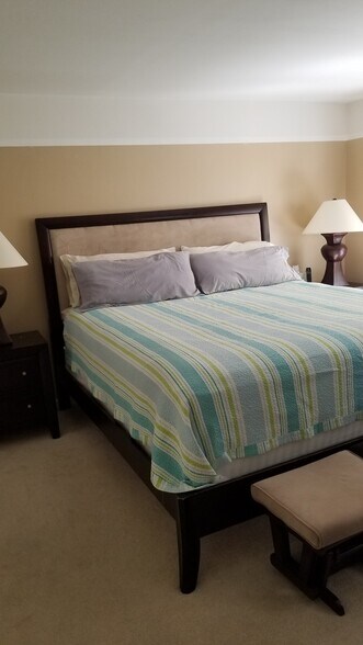 Master Bedroom - 11956 Hollowwind Ct