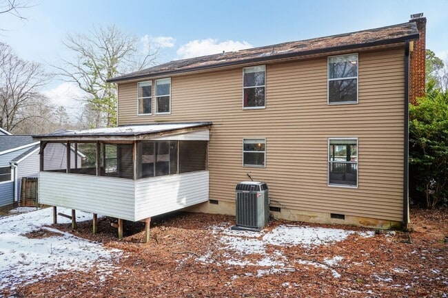 Building Photo - Four bedroom Corner Lot!