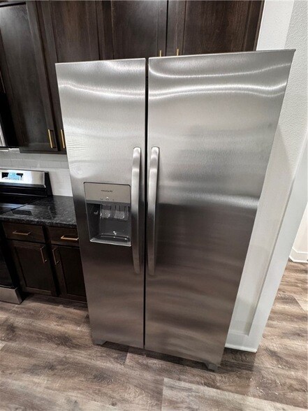 Building Photo - 12 Celtic Dr