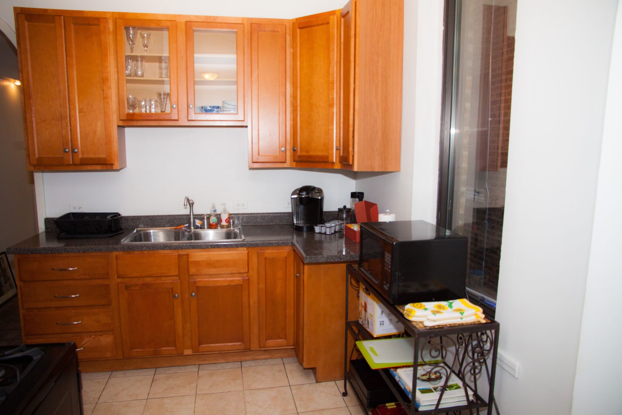 Kitchen - 3443 Sheffield N Ave