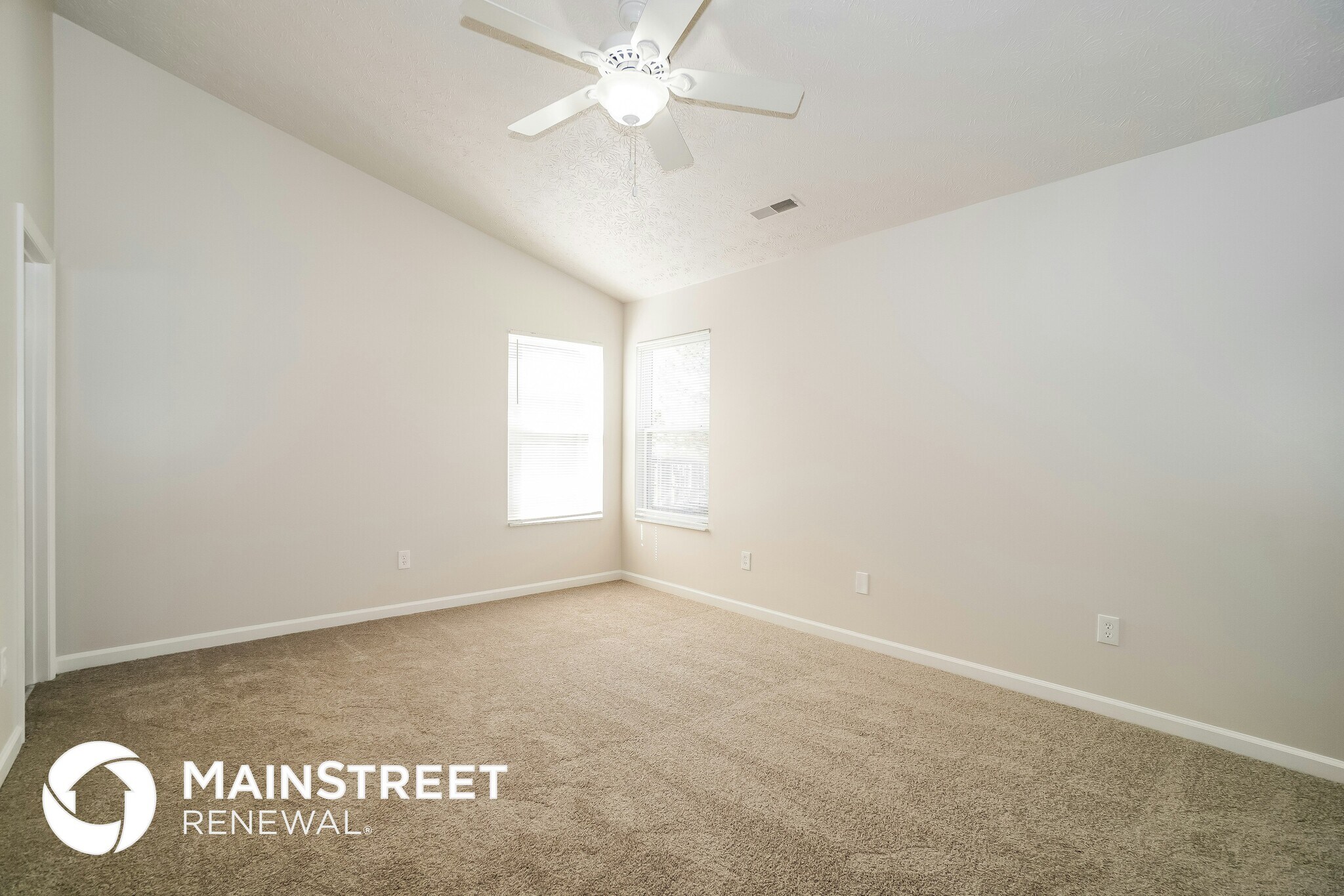 Building Photo - 3853 Sugarbark Dr