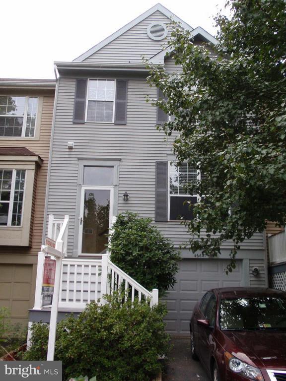 Building Photo - 46647 Brownwood Square