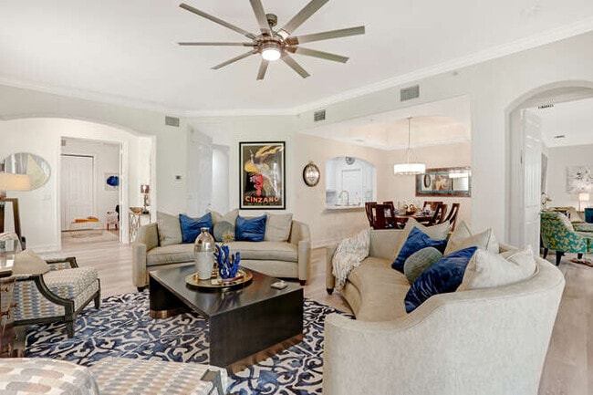 Building Photo - 2847 Tiburon Blvd E