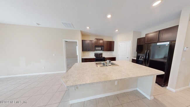 Building Photo - 5538 Kellar Cir