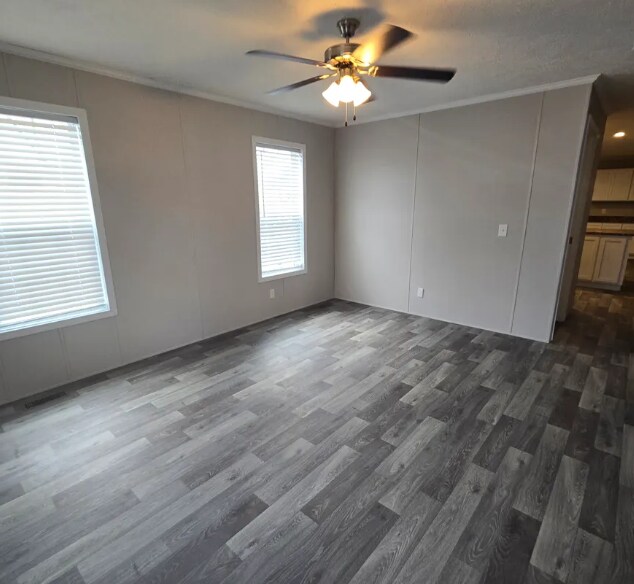 Building Photo - 213 Birch Ln