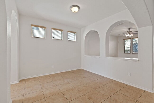 Building Photo - 4219 Woodbridge Way