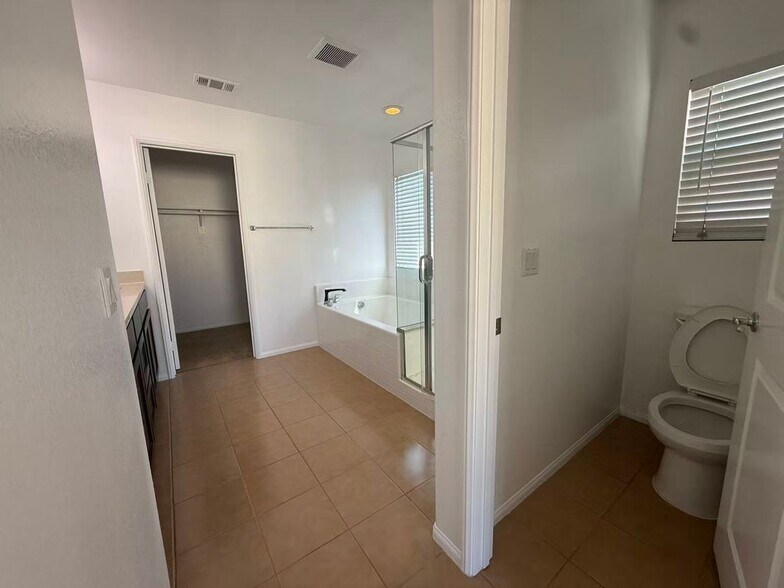 Building Photo - 5642 Guardian Way