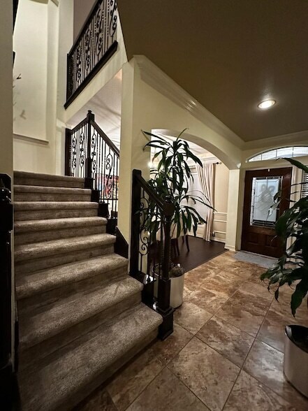 Building Photo - 5615 Ashford Ridge Ln