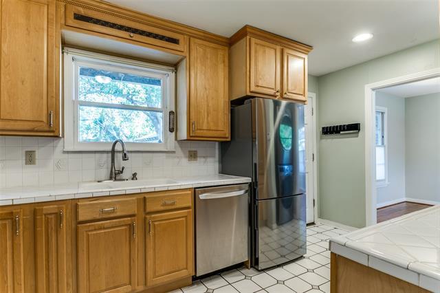 Building Photo - 10527 Solta Dr