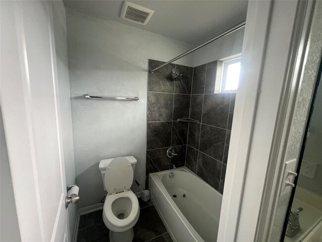Building Photo - 1153 Leadtree Loop