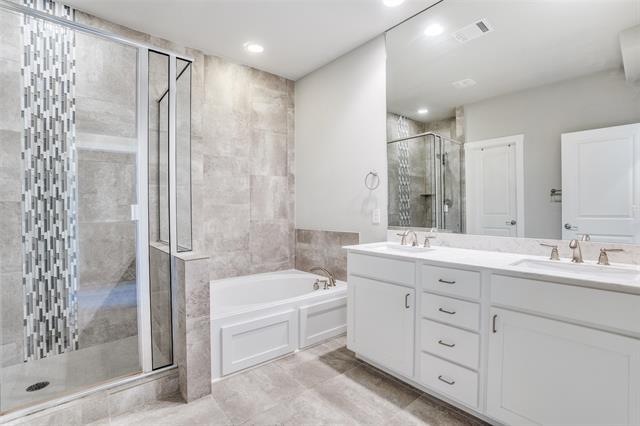 Building Photo - 1321 Palm Canyon Dr