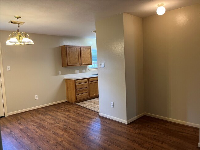 Building Photo - 5314 Tallowpine Terrace