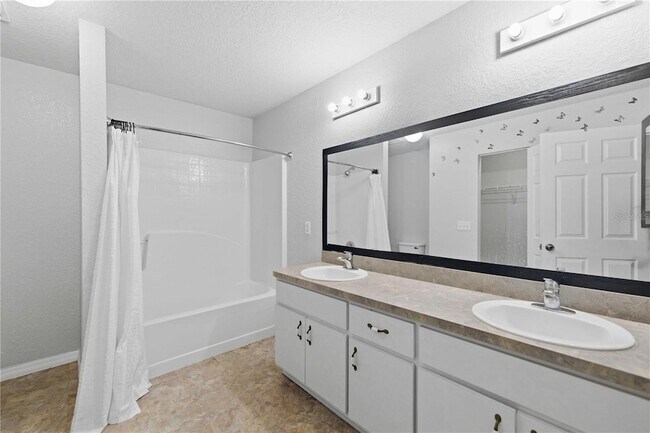 Building Photo - 91 Fir Dr