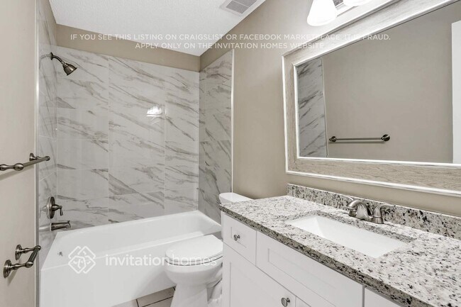 Building Photo - 11911 Hickorynut Dr