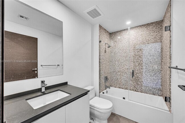 Building Photo - 88 SW 7th St