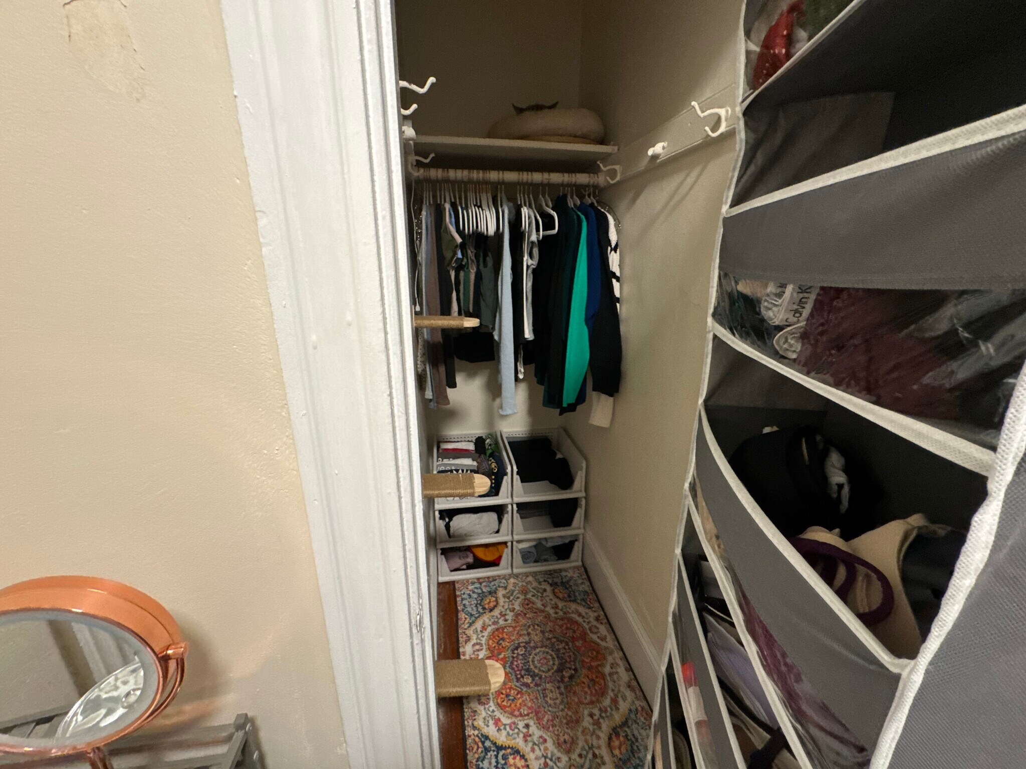 Building Photo - 242 Hemenway St