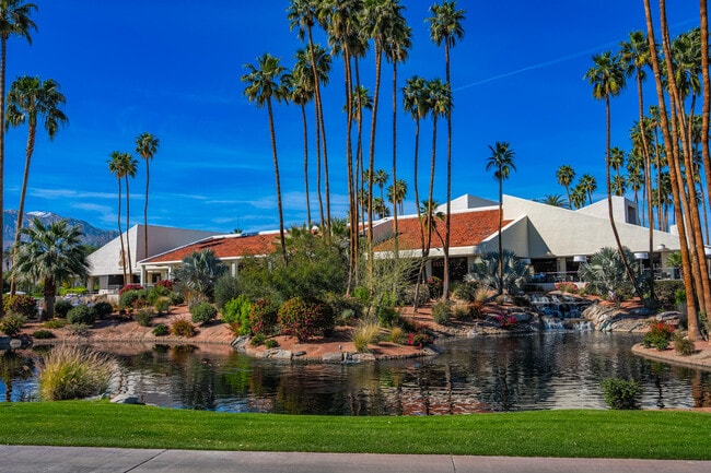 Building Photo - 1 Briarcliff Ct