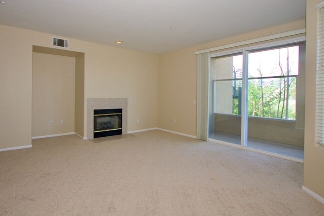 Building Photo - Carlsbad Condo West of 5 Freeway with Lagoon Views - Available June 1st!