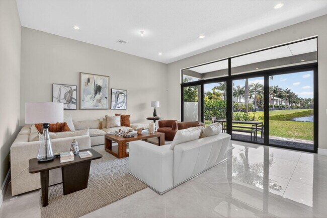 Building Photo - 17358 Santaluce Mnr