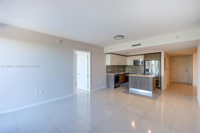 Building Photo - 5252 NW 85th Ave