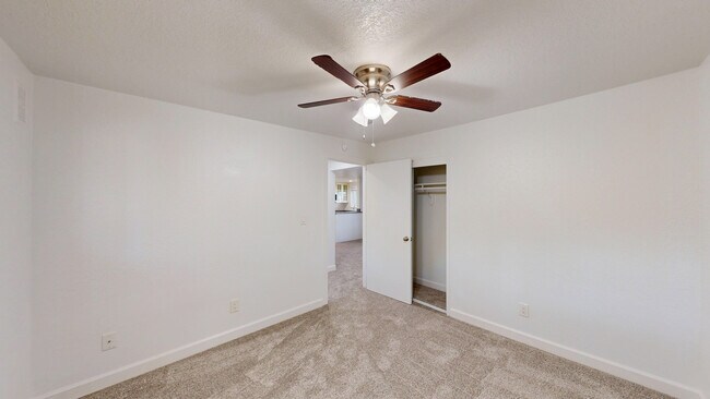 Building Photo - 7 Merrydale Rd