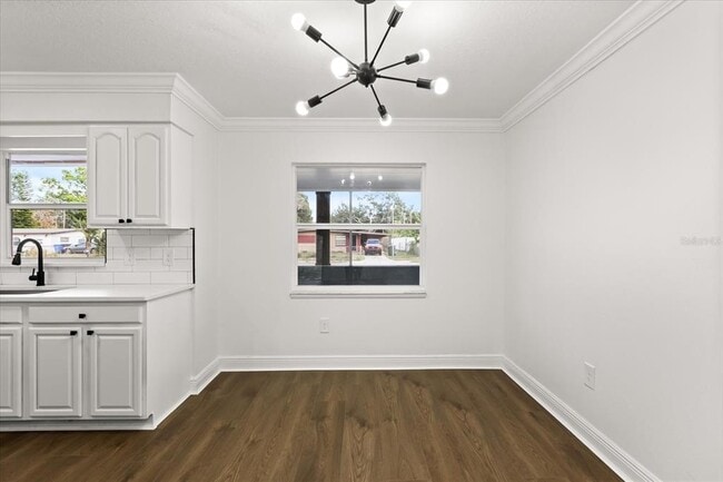 Building Photo - 1514 Lady Ave