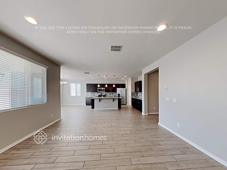 Building Photo - 21077 W Almeria Rd