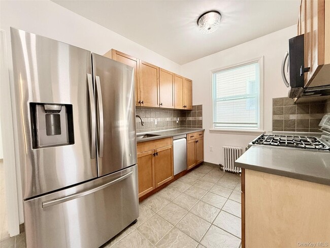 Building Photo - 78-48 85th St