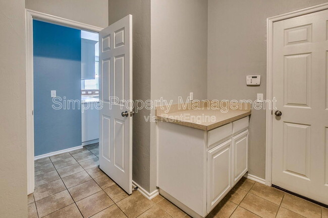 Building Photo - 18020 Cerrado Cir