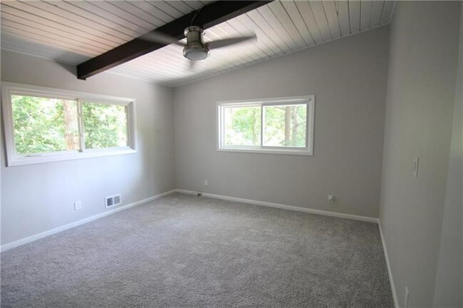 Building Photo - 2950 Ridgelock Ct