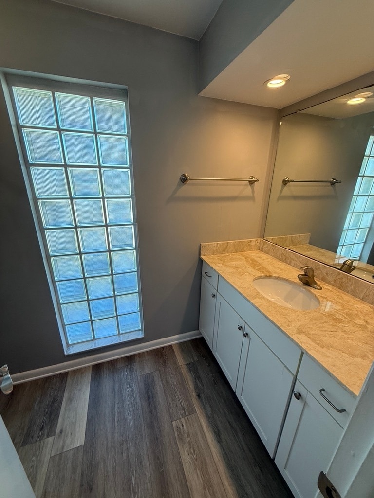 Building Photo - 381 Ortega Ln