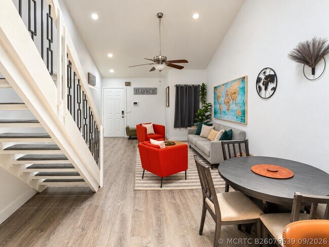 Building Photo - 4200 Palm Bay Cir