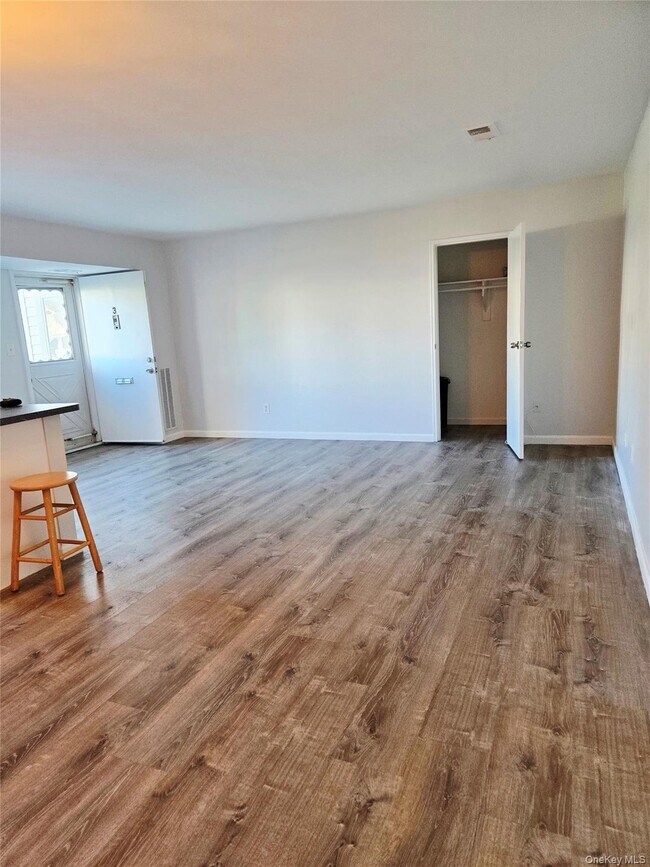 Building Photo - 3 Osage Ct