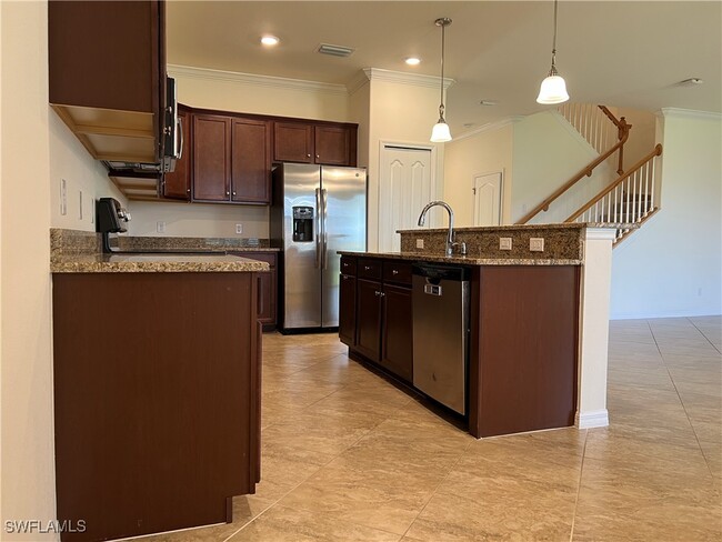 Building Photo - 2054 Minneola St