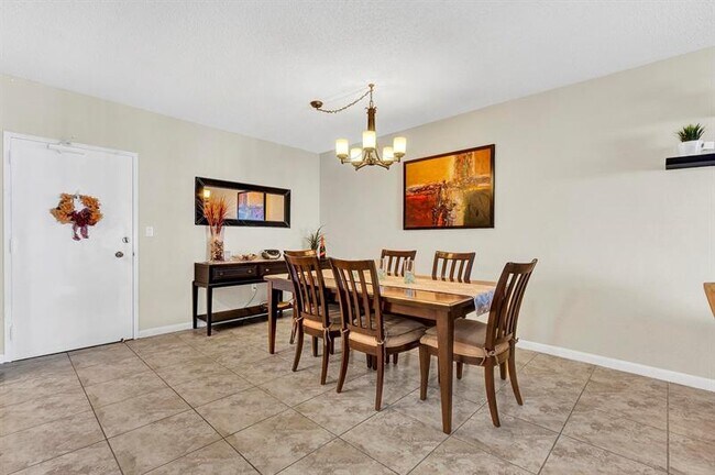 Building Photo - 1985 S Ocean Dr