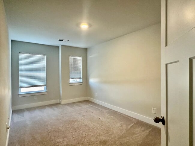 Building Photo - 1021 Millison Pl