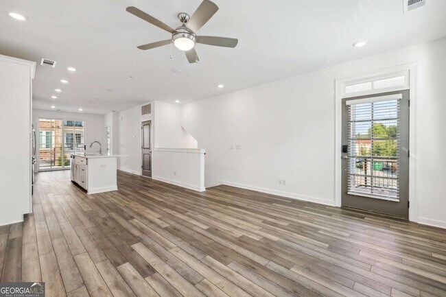 Building Photo - 432 Burton Dr